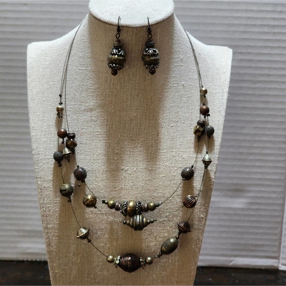 Premier Designs 2pc earrings and illusion beaded multi strand necklace - Picture 1 of 4